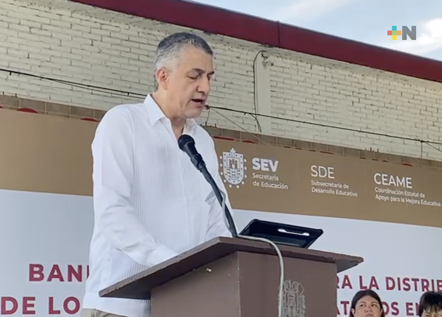Inicia SEV distribución de más de 9 millones de libro de texto gratuitos en Tuxpan